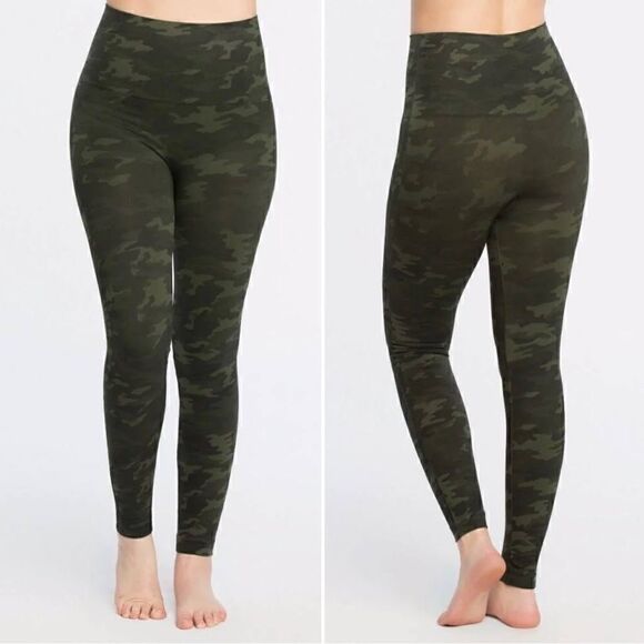 SPANX Pants - Womens Spanx Look At Me Now Seamless Pant